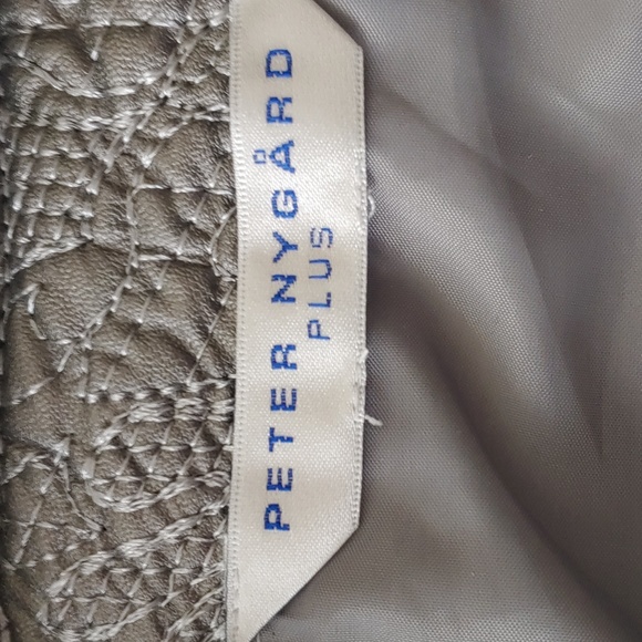 Peter Nygard faux leather polyester jacket 1X 3 hook closure really sharp - Picture 2 of 6